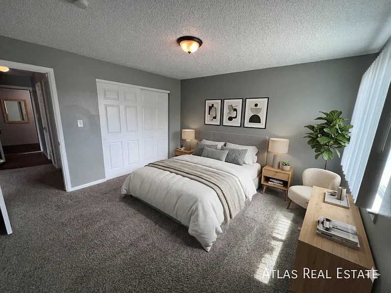 2610/2614 E Fountain Boulevard — Photo 17