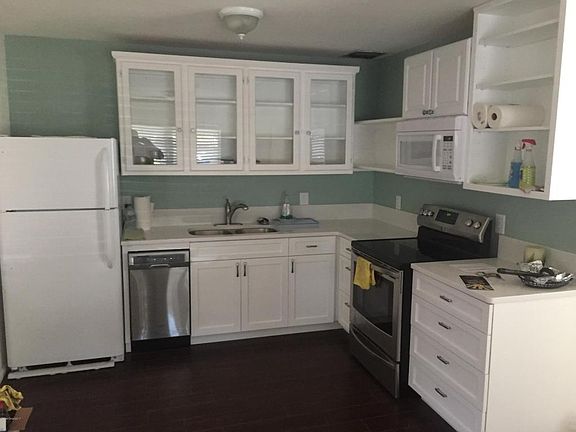 2nd image of 42 Burlington Ave