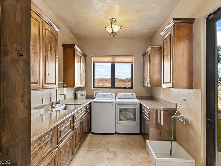 1139 Brown Hill Ct — Photo 60