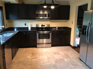 1009 Meadow Dr, Youngstown, NY 14174