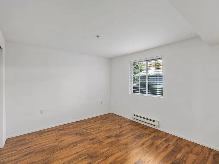 18621 Blueberry Ln #B104 — Photo 15