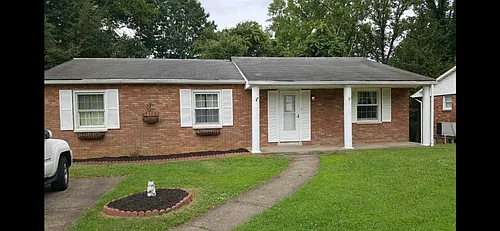 121 Parkway Dr Photo 1