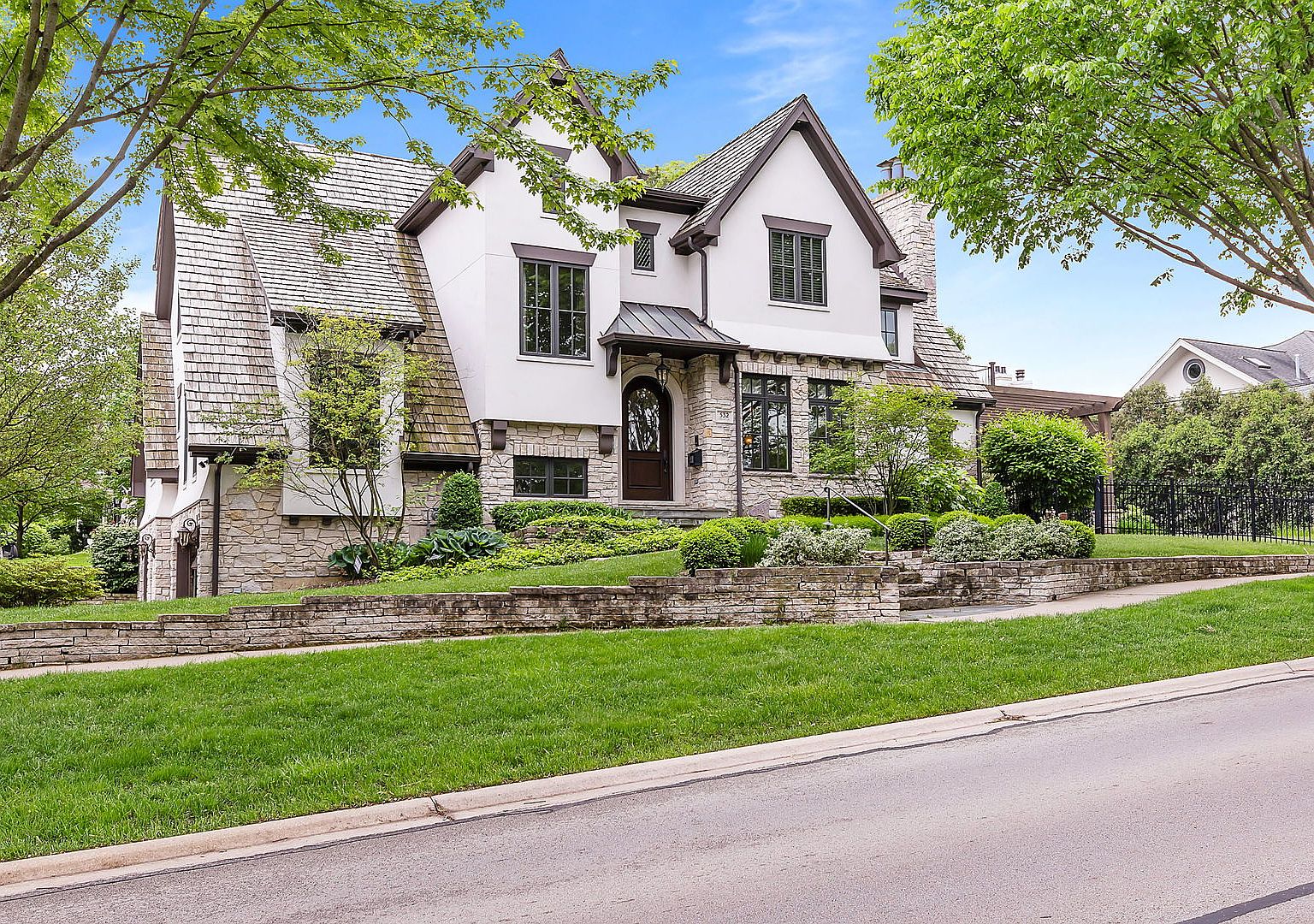 a*8様 House on the hill ロンパース 60サイズ 8408 Hillside Ave. - The Oppenheim Group Real Estate | ID