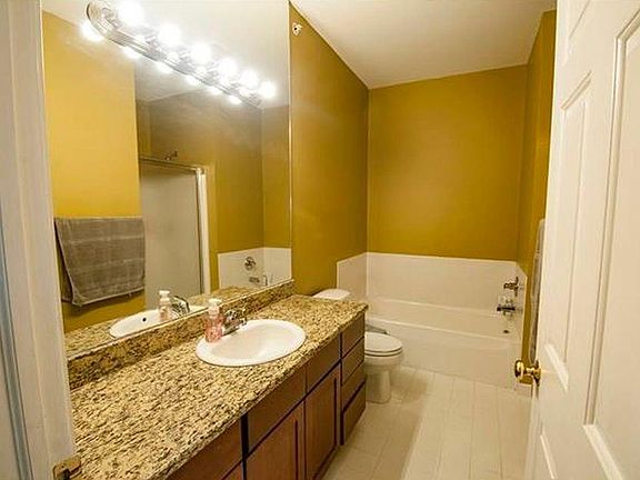 4th image of 25591 Portico Ln