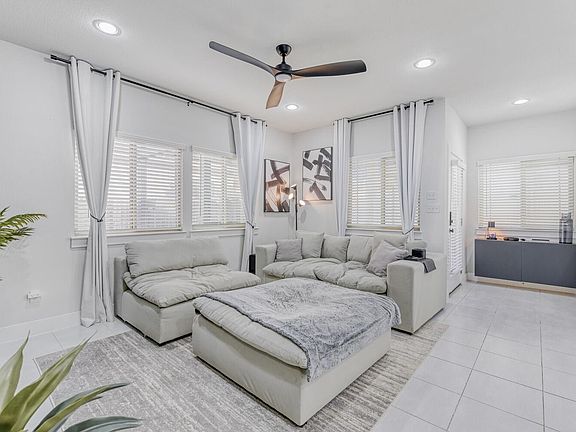 3rd image of 504 Spinnaker Loop