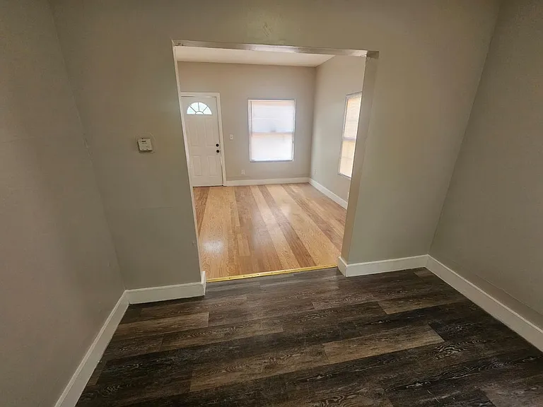 7310 Camden Ave — Photo 25