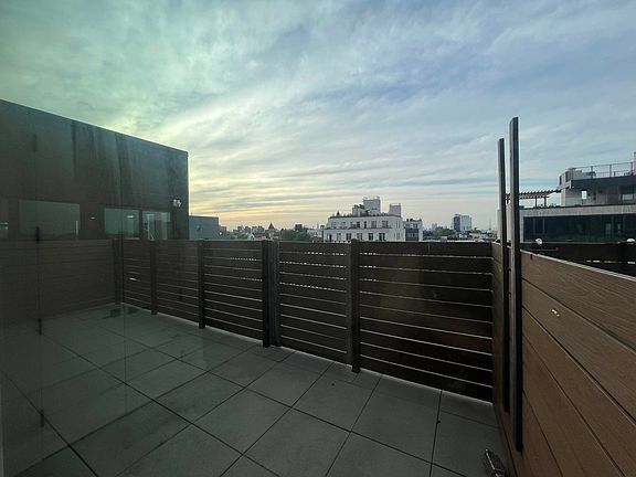 3rd image of 824 Lexington Ave #7C