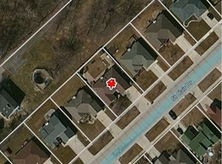 35389 Saint Clair Dr, New Baltimore, MI 48047