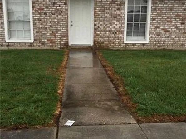 3405 Shangri La Dr, Chalmette, LA 70043