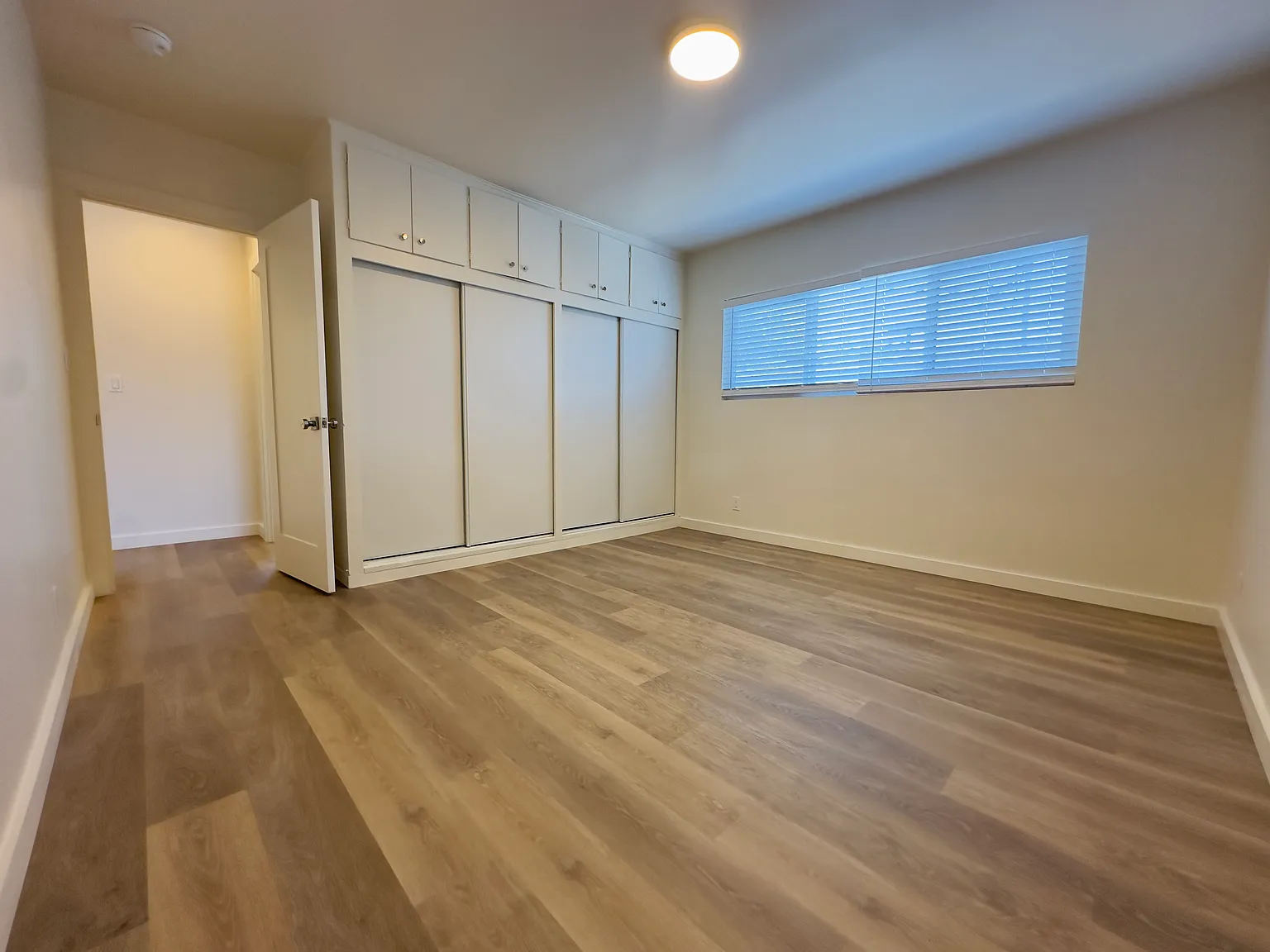 2 bed, $3,575 — Photo 1
