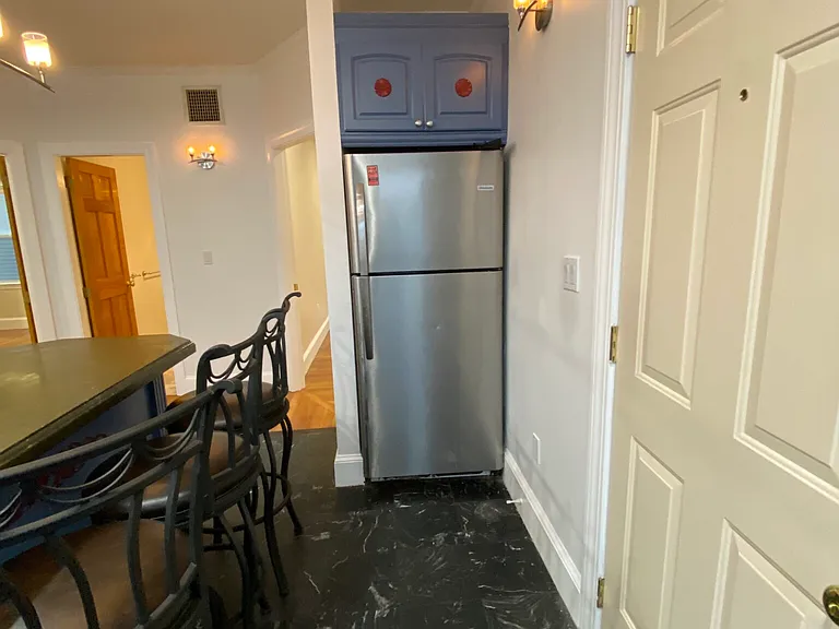 200 Hyde Park Ave #3 — Photo 6