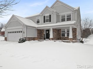 543 Rock Hollow Dr NE, Rockford, MI 49341