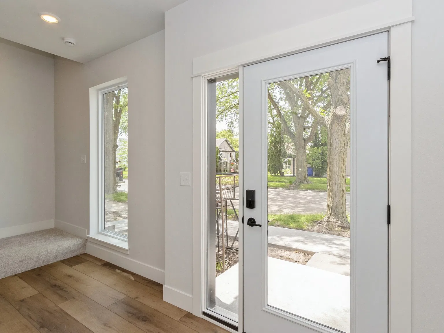 3 bed, 2.5 bath, 1514 sqft, $2,095 — Photo 3
