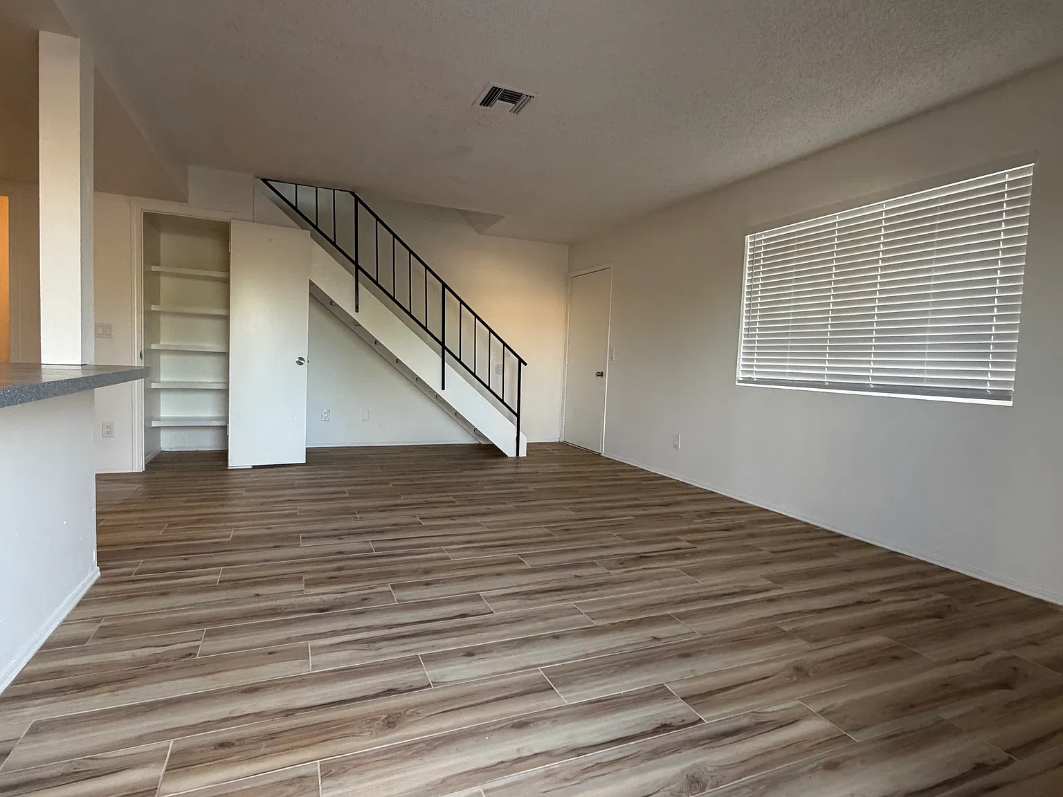 2 bed, 1.5 bath, 675 sqft, $1,200 — Photo 1