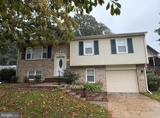 11975 Shorewood Ct, Woodbridge, VA 22192