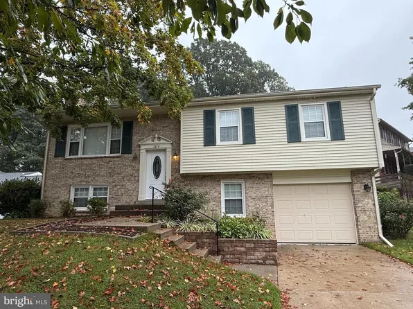 11975 Shorewood Ct, Woodbridge, VA 22192