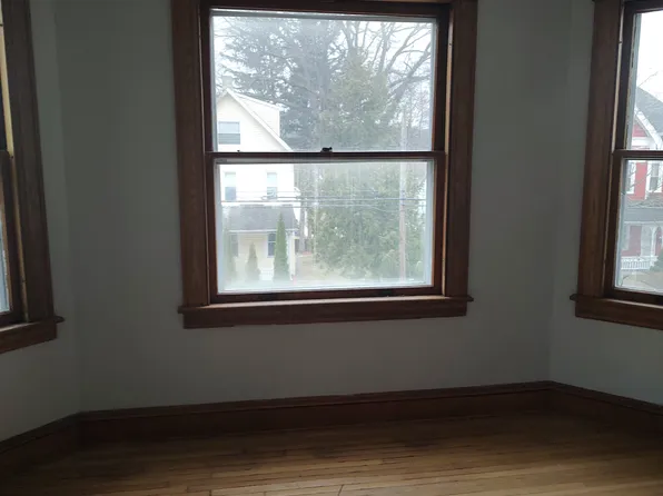 117 Winthrop St Floor 2, New Britain, CT 06052