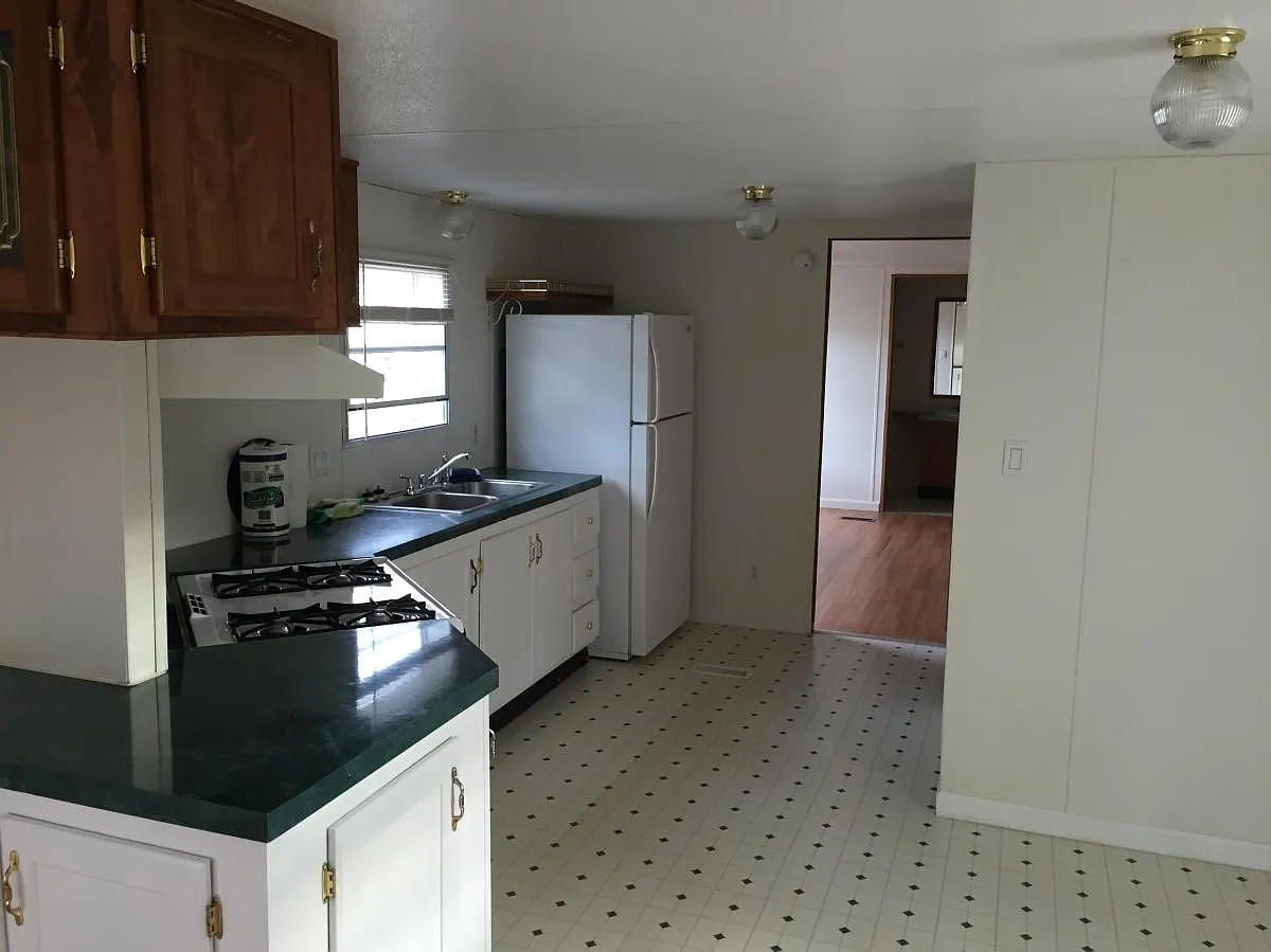 2 bed, 980 sqft, $1,600 — Photo 4