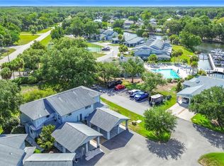 11025 W Harbor Watch Loop, Crystal River, FL 34428