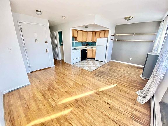 2nd image of 223 9th St #3A