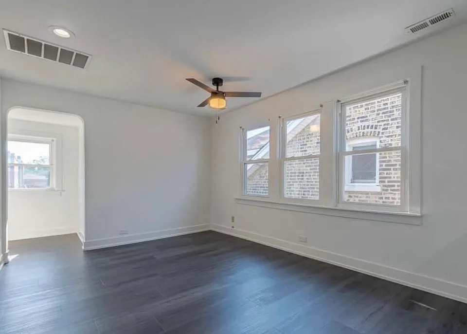 N Latrobe Ave