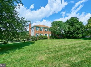 4486 Lynn Forest Dr, Gainesville, VA 20155