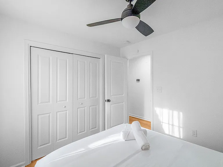 1330 Dean St — Photo 10
