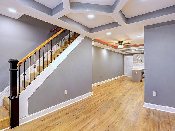 5th image of 2718 Mura St