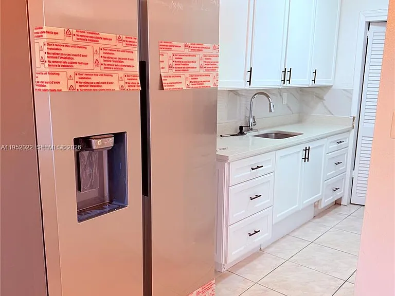 824 SW 12th Ct #826 — Photo 10