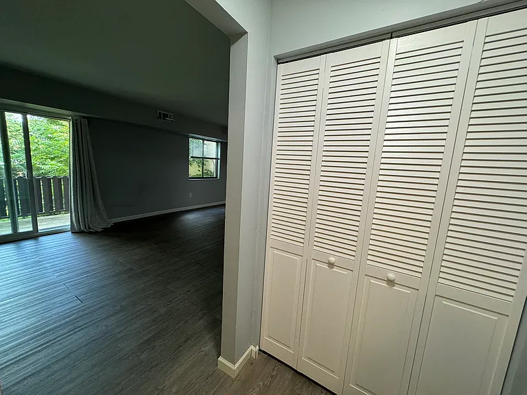 310 Abbeyville Rd #C — Photo 6