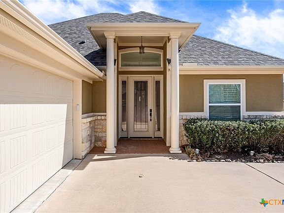 3rd image of 1504 Wisteria Ln