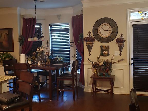 4th image of 400 Akers Dr Unit 29