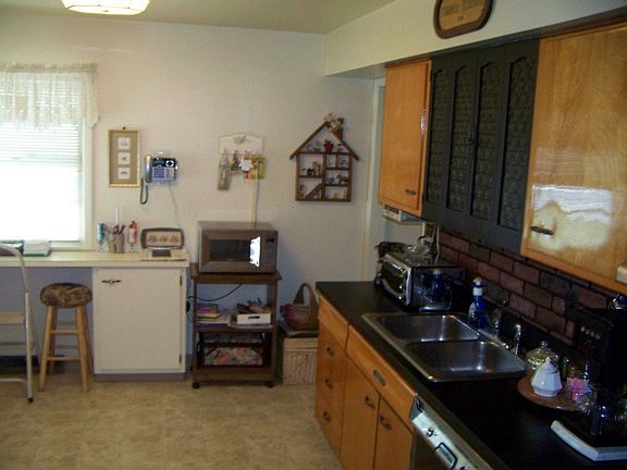 2nd image of 6106 Mercer Dr