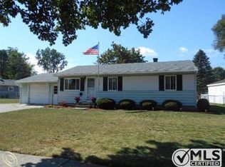 705 Hartner Dr, Holly, MI
