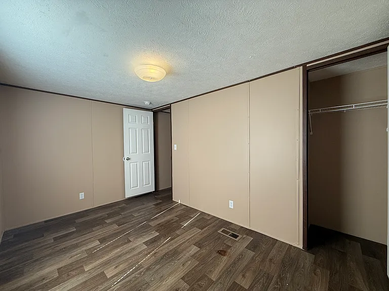 108 Fairground Rd #10 — Photo 29
