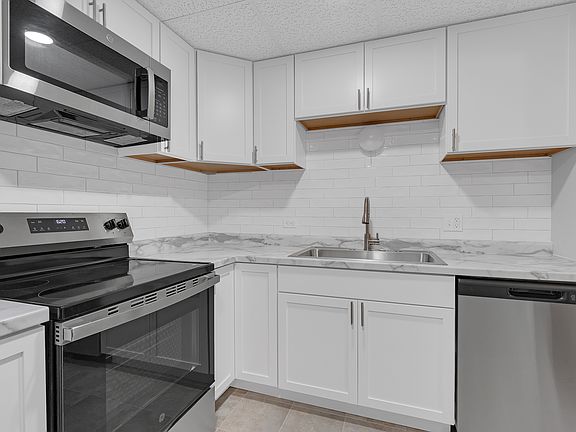 3rd image of 3222 Sanders Rd APT 1E