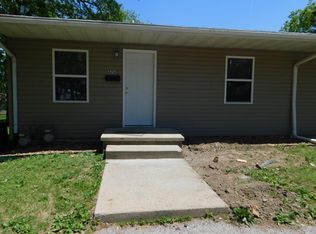 426 N Pearl St, Lebanon, IL 62254