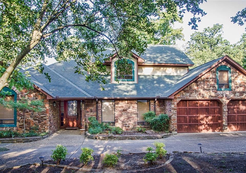 1st image of 296 Lakewood Cir