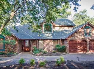 296 Lakewood Cir, Holly Lake Ranch, TX 75765