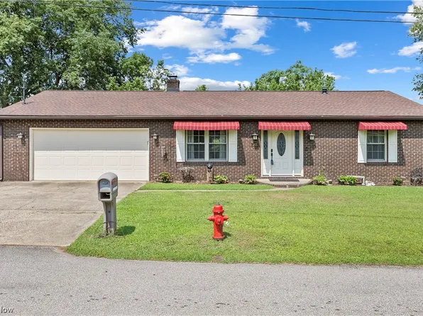 1405 Wilson St, Saint Marys, WV 26170