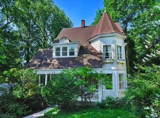 80 Linden St, Millburn, NJ 07041