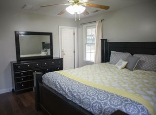 104 W Heron Ct, Elizabeth City, NC 27909