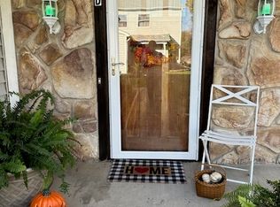 1381 N Glen Cir APT D, Aurora, IL 60506