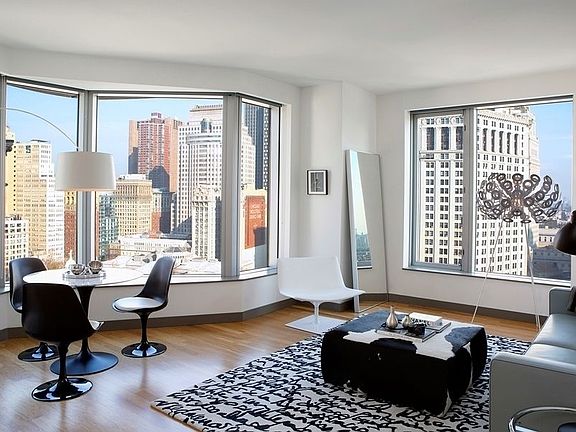 3rd image of 8 Spruce St APT 17B