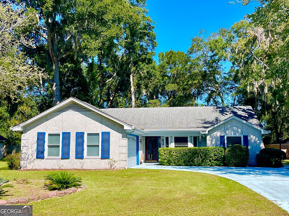 1st image of 111 Plantation Ct
