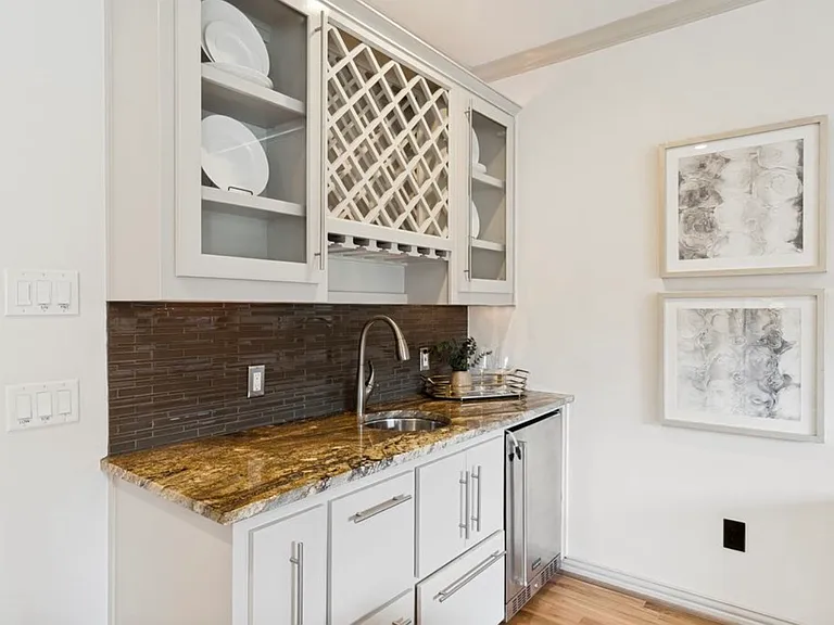 3719 Douglas Ave — Photo 14