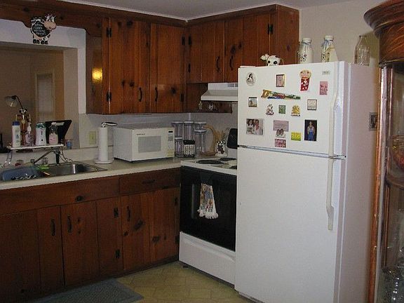 5th image of 411 Woodland Cir
