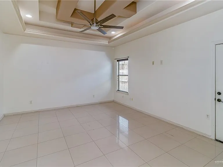 4012 Tyler Ave — Photo 13