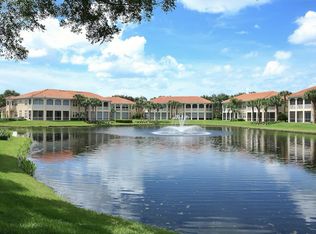 900 Lambiance Cir, Naples, FL 34108