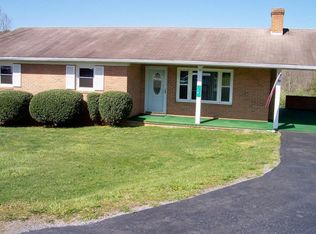 19 Skyline Rd, Lexington, VA 24450